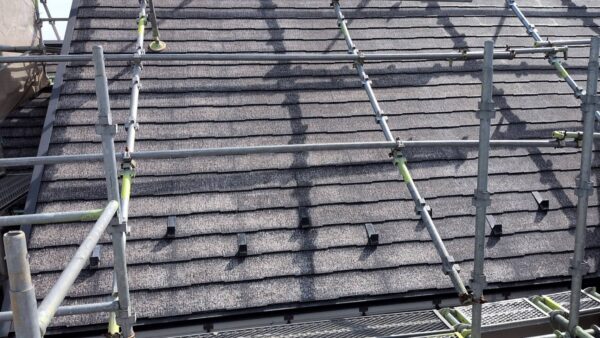 屋根カバー工法で屋根洗浄