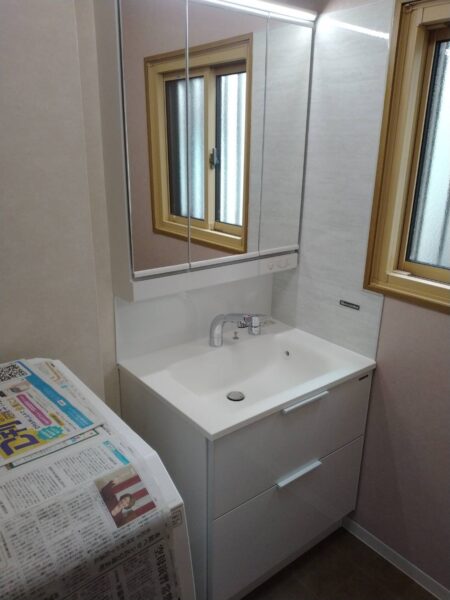 洗面台入替えでスッキリ