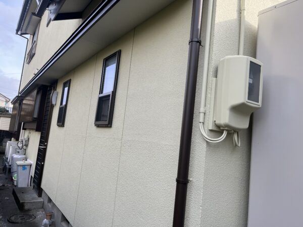 設備入替、断熱、外壁屋根改修で内外観が美しく安全に。