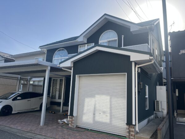 外壁・屋根をまるごと一新。輸入住宅の個性を守りながら、安心の住まいへ。